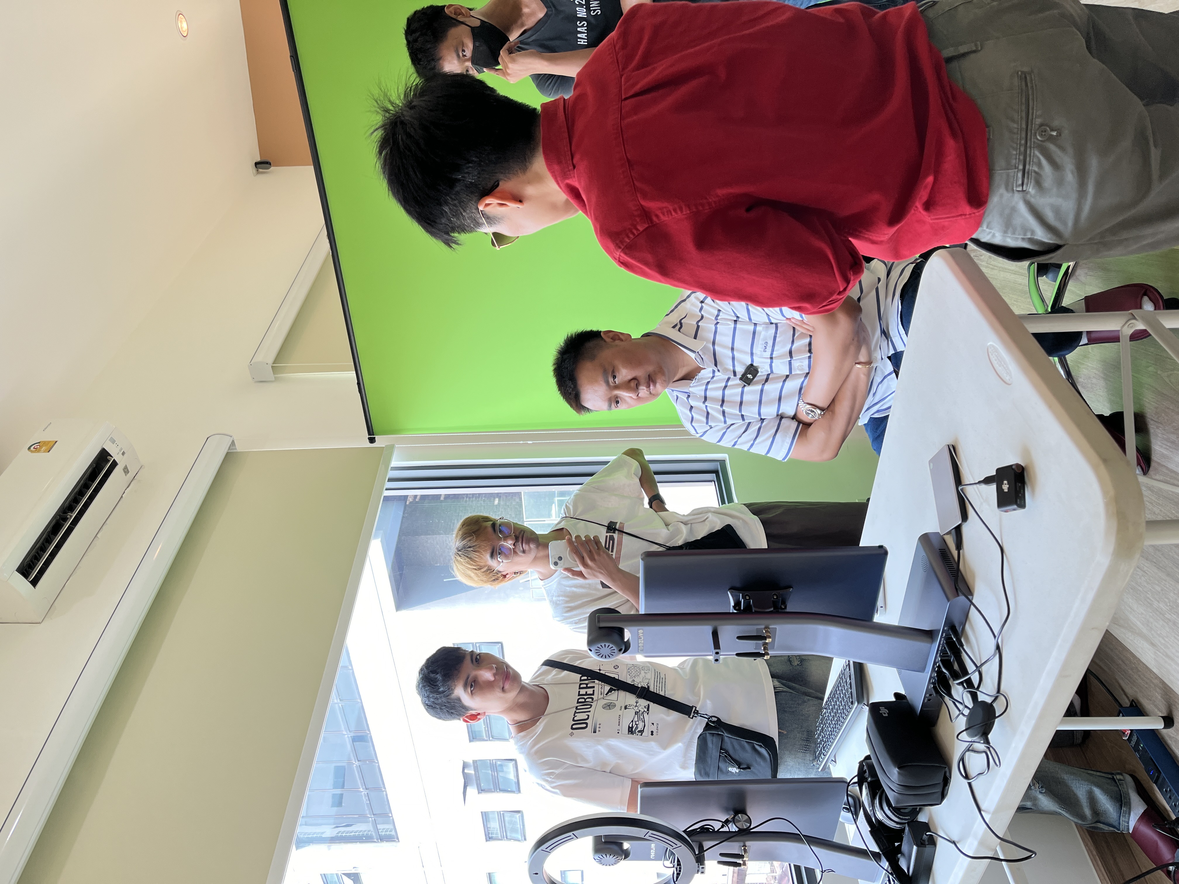 Live Streaming Review 23