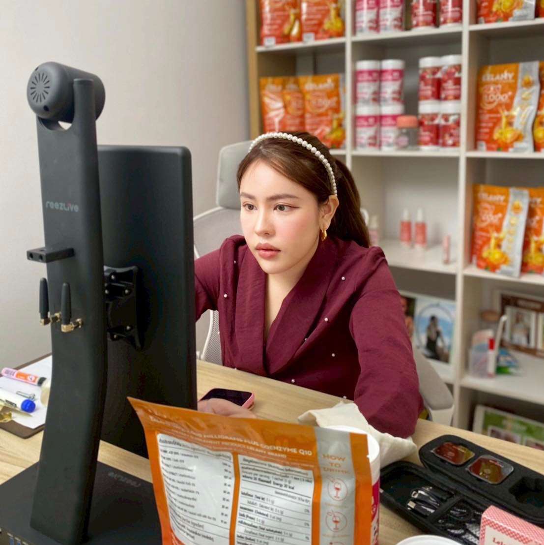 Live Streaming Review 1